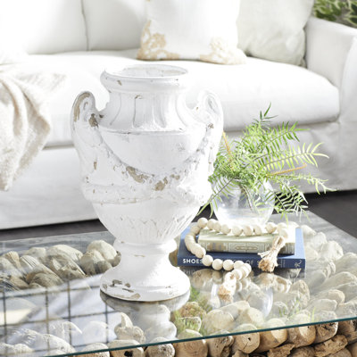 Vase décoratif intérieur en fibre de verre blanc Chesbrough
