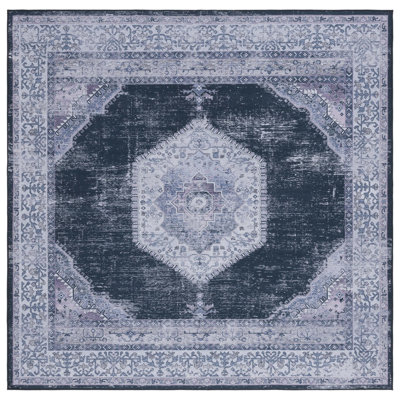 Tapis oriental noir et beige