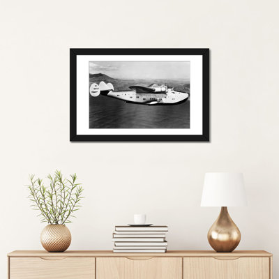 «1930s-1940s Pan American Clipper Flying Boat Air plane in Flight», reproduction de photo sur toile tendue