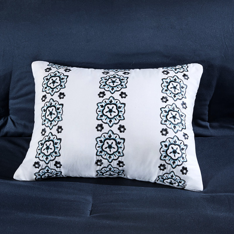 Ensemble de lit double XL - Couette, draps et garniture à motif médaillon marine, imprimé pour une chambre de rêve, tissu, à plat