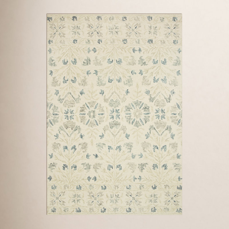 Mcclelland Hand Hooked Wool Floral Indoor Rug, Rectangle 2'6" x 7'6"