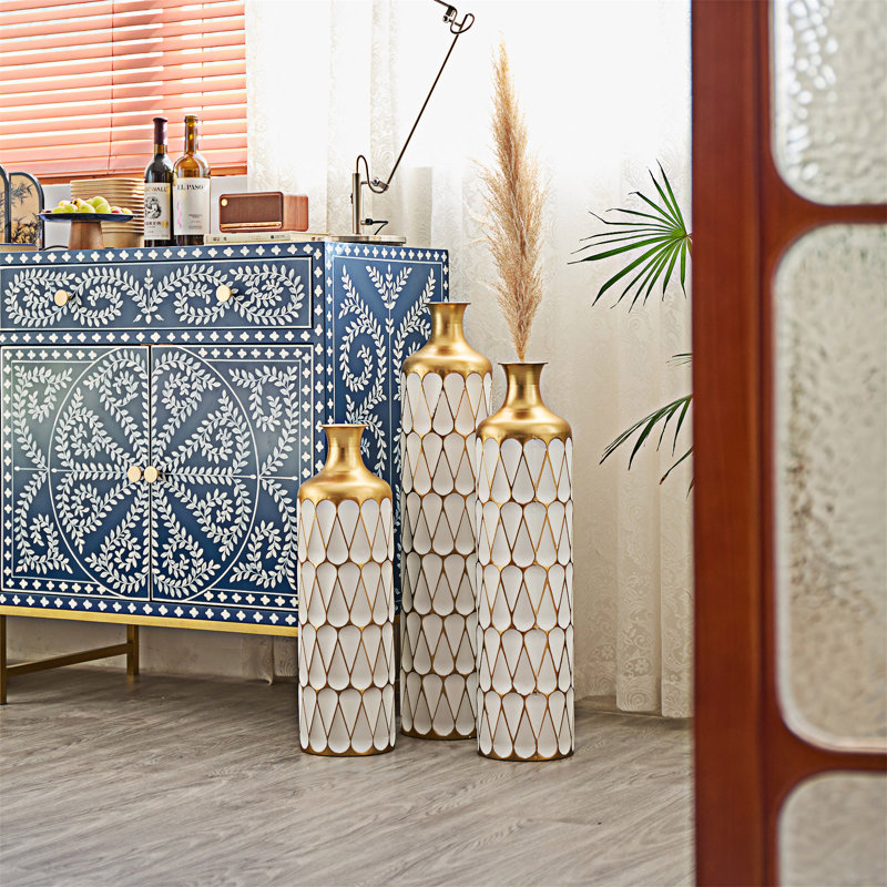 Ensemble de 3 vases de plancher en métal
