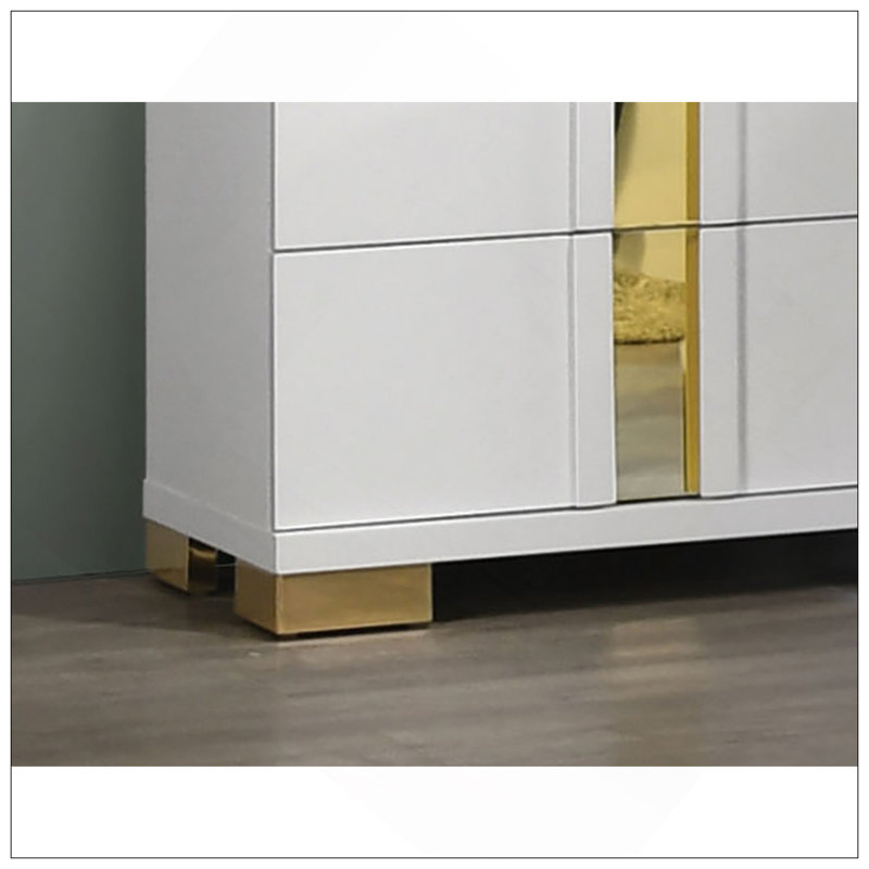 Commode 1 pièce de style contemporain avec pattes de support en métal de conception moderne, étui anti-poussière doré, glissières à roulement à billes, finition blanche et dorée