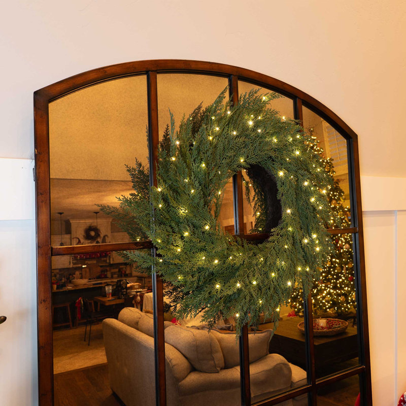 Couronne lumineuse 30 po avec lumières DEL - cyprès, 30 po x 30 po