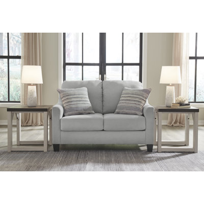 Kaylnn Loveseat