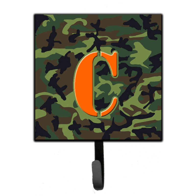Crochet mural camo monogramme, C