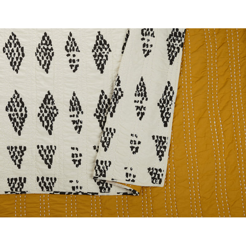 Prosperity Reversible Geometric 100% Cotton Quilt Set, King Quilt + 2 King Shams