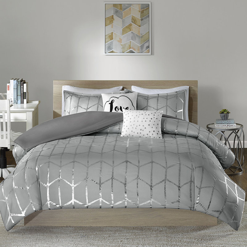 Housse de couette avec très grand motif géométrique argenté, Gris/argent, Édredon de très grand lit et 4 pièces additionn