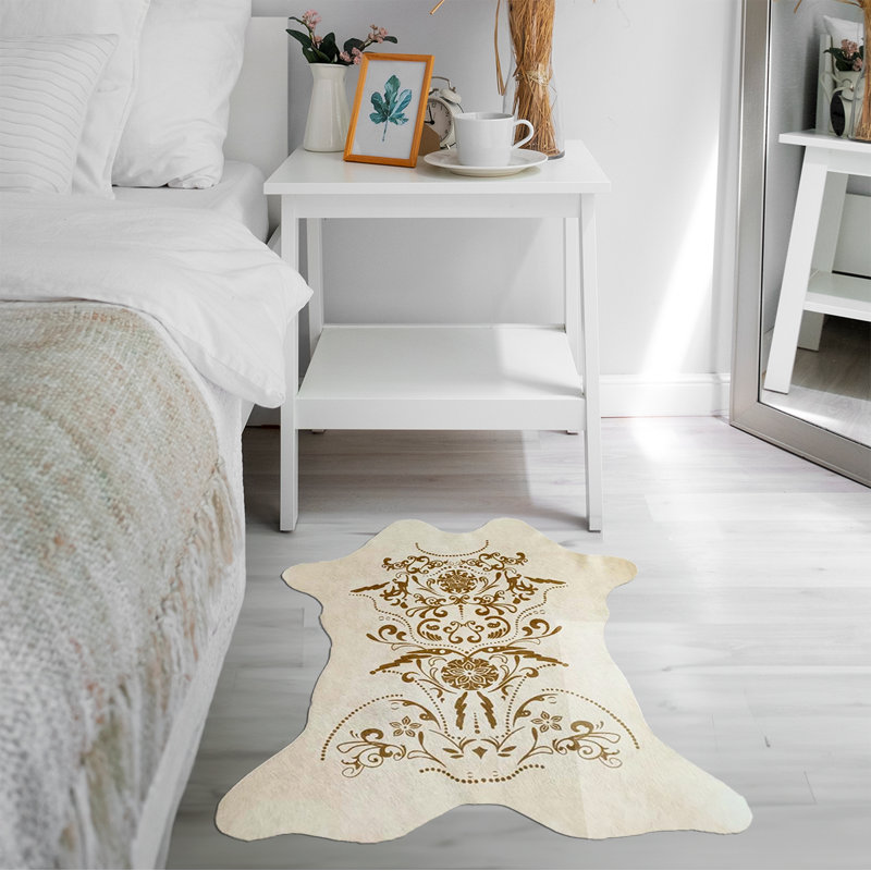 Tapis en cuir de vache à imprimé baroque (brun sur beige)