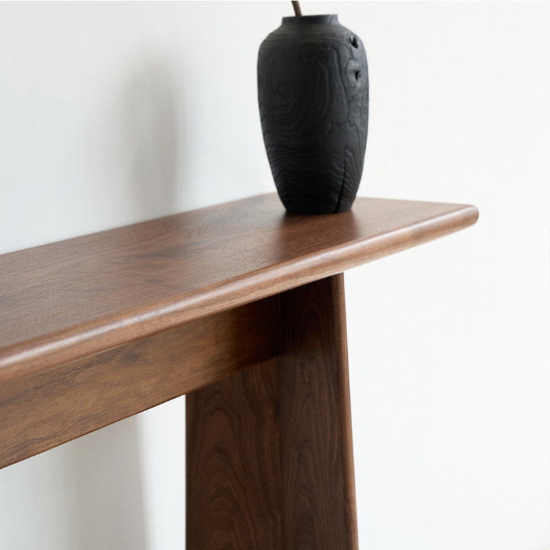 Console en bois massif de style médiéval, H 34,6 po x l 55 po x P 13,3 po