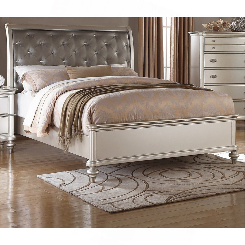 Tête de lit luxueuse en similicuir argenté avec tête de lit capitonnée 1pc, Grand lit