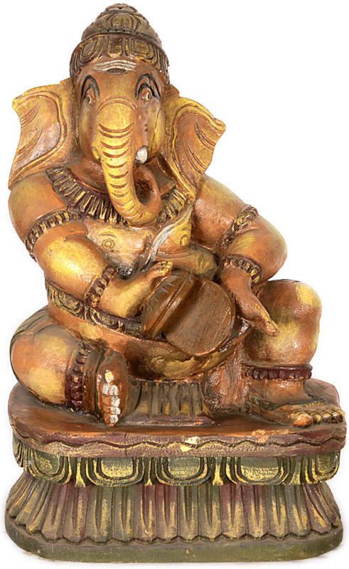 Lord Ganesha jouant des cymbales