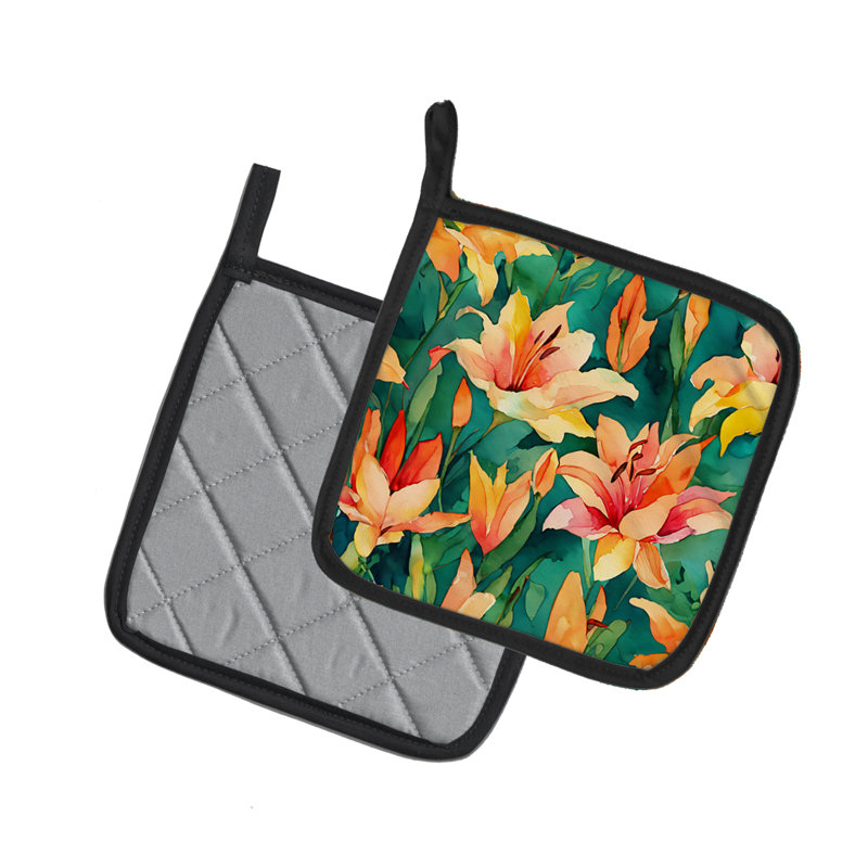 Caroline's Treasures Floral Polyester Potholder Set