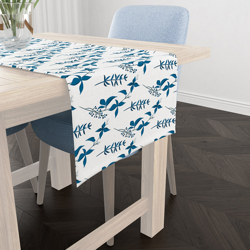 Lindell Table Runner