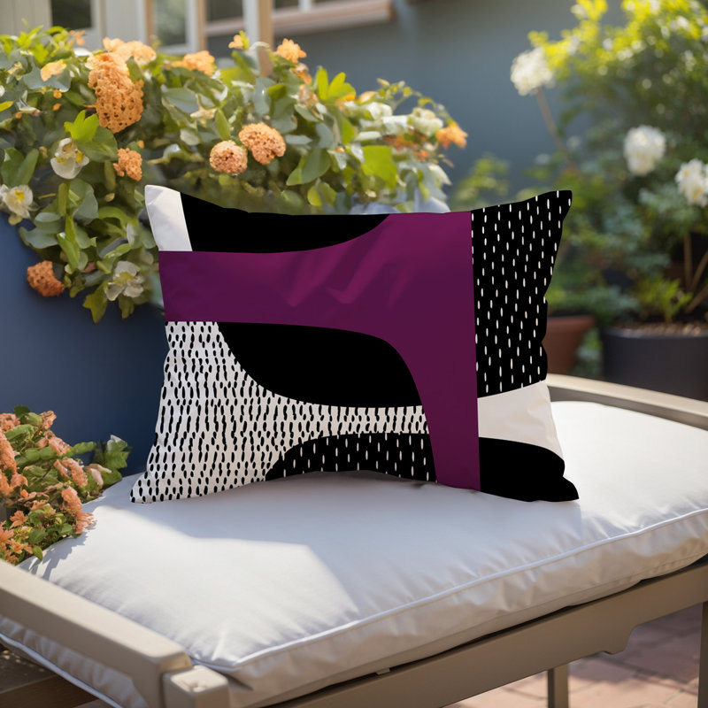 Coussin lombaire réversible intérieur / extérieur Vikka, H 18 po x l 25 po, Purple/Black/Off-White, Tribo