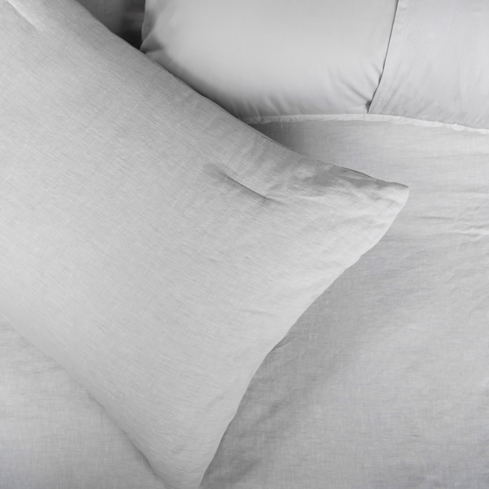 French Linen Comforter & Sham Set, Pebble Heather, Twin Comforter + 1 Standard Pillow Sham