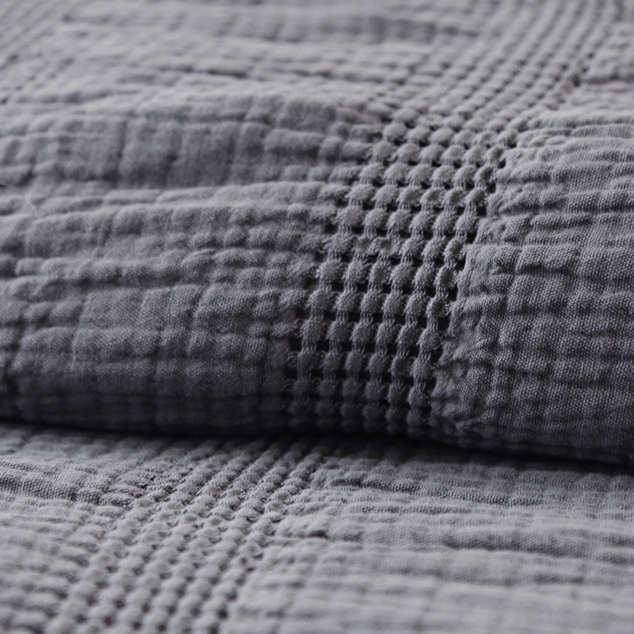 Nantucket Shams, Euro, Midnight