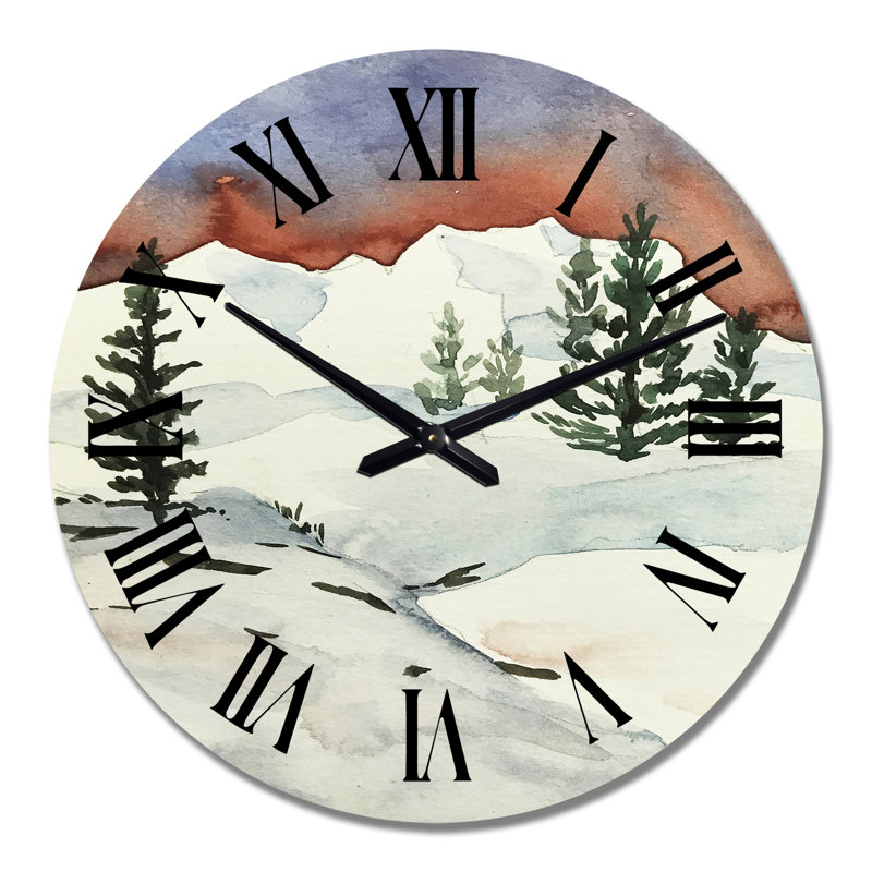 Sapins sur une montagne enneigée - Horloge murale traditionnelle, Moyen