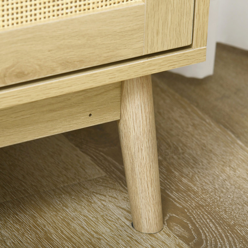 Buffet de style avec portes et nombreuses options de rangement