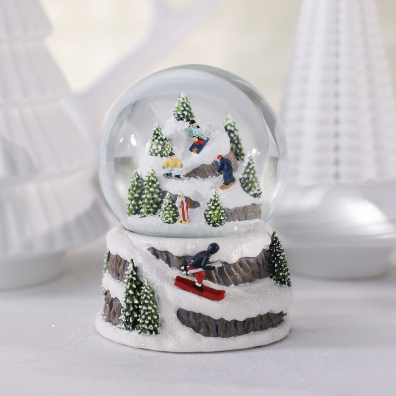 Boule à neige hivernale alpine, Skieur alpin