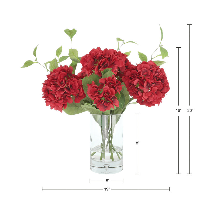 Arrangement d'hortensias dans un vase, H 16 po x l 19 po