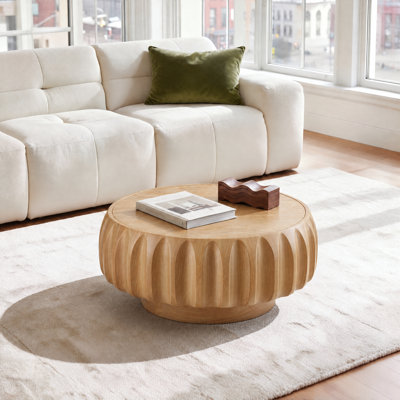 Table basse ronde cannelée Khadim 31,5 po, table à tambour en bois naturel