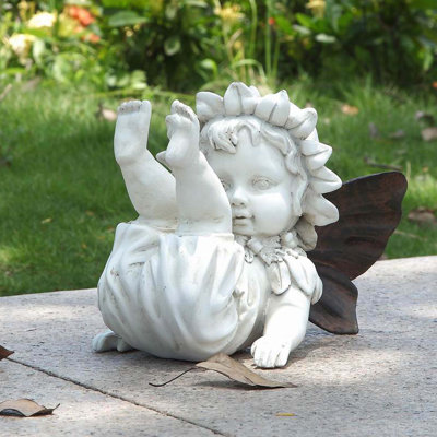 Statue de fée à bébé chute