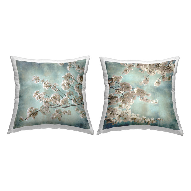 Coussin Budding Spring Cherry Blossoms