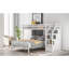 Lit mezzanine simple au-dessus d'un lit double avec escalier en blanc-1551593833