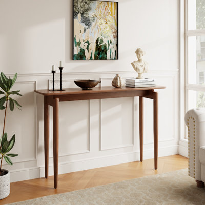 Console Aastha Adryell