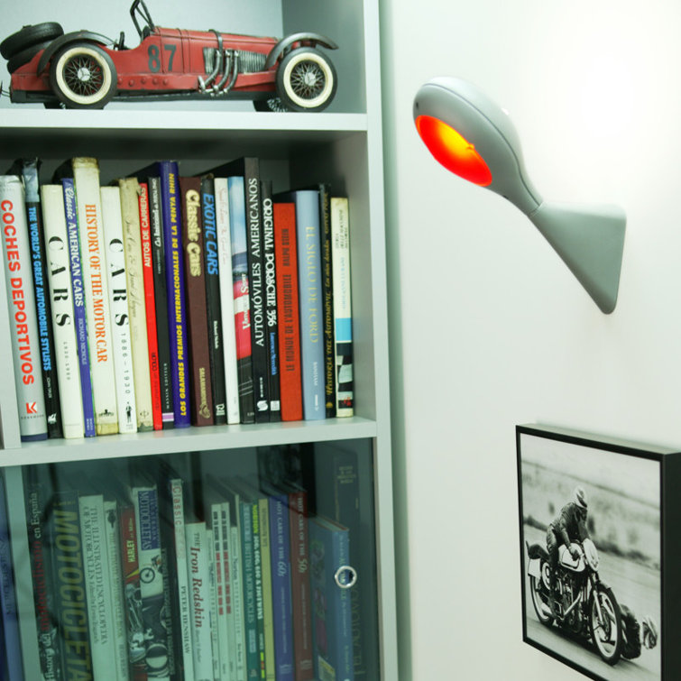 Space 1 - Light Wallchiere