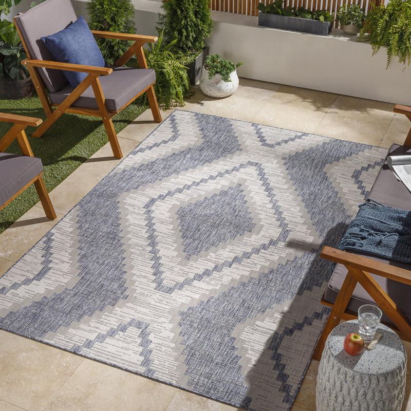 Khirsten Geometric Indoor / Outdoor Rug, Rectangle 6'7" x 9'