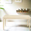 Buffet urbain chic - Bois fini blanc câblé pour une salle à manger élégante, style bord de mer, pieds, détente au bord de l'eau, 162,5 cm (l) x 76 cm (h) x 96,5 cm (p)