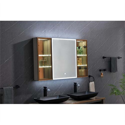 Miroir de salle de bain éclairé avec tablettes