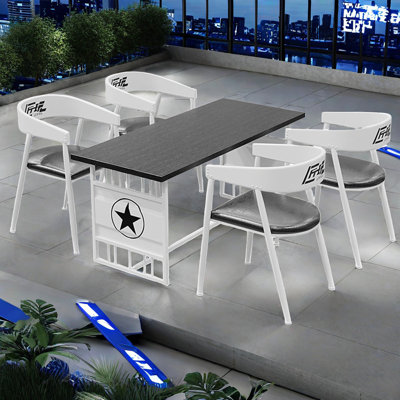 Table et chaises créatives de style industriel