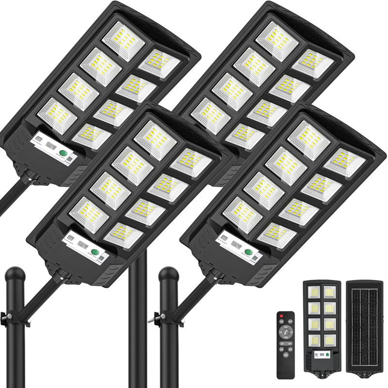 Paquet de 4 lumières solaires de sécurité, lumières d'inondation à capteur de mouvement à DEL super brillantes 6000K, lampadaires solaires extérieurs imperméables avec télécommande, crépuscule à l'aube pour la cour, patio, sentier