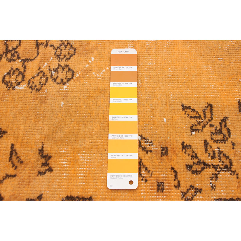 Tapis orange à transition de couleur Shabaz 3 pi 11 po x 6 pi 10 po