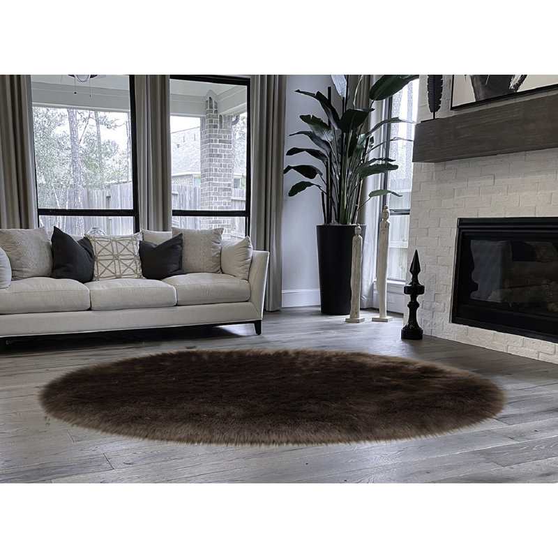 Mar Vista Faux Sheepskin Indoor Rug, Round 9'6" x 9'6"