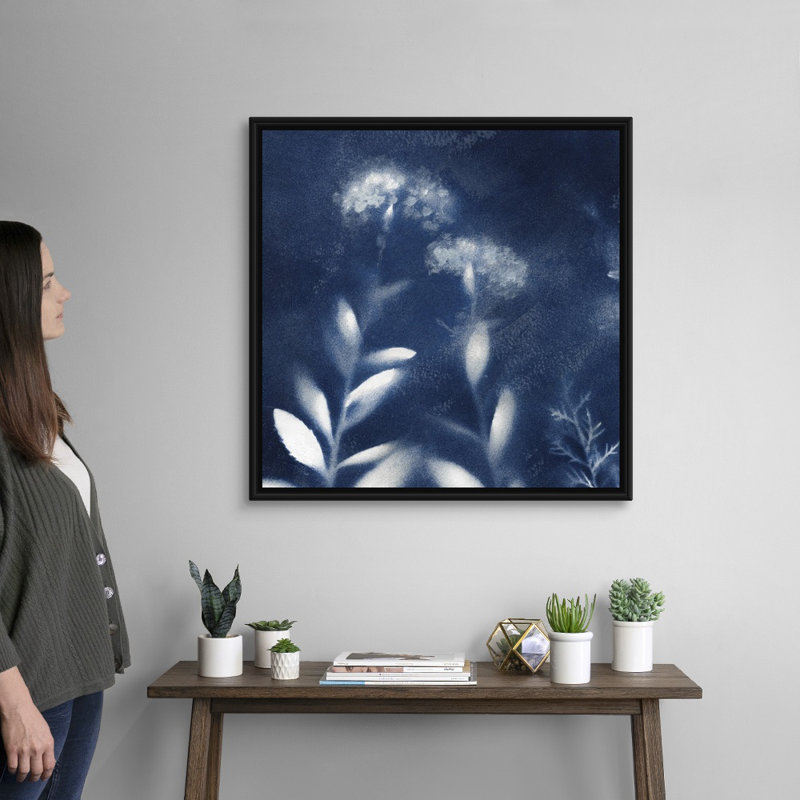 Nature's Indigo II - reproduction d'art sur toile, H 31,7 po x l 31,7 po x P 1,75 po, Cadre flottant noir