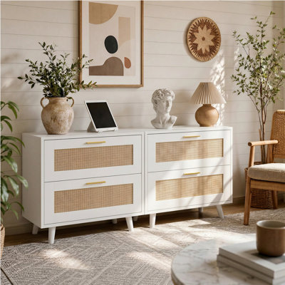 Table de chevet en rotin avec station de charge, table de chevet 2 tiroirs Boho avec prises USB et CA, table de bout de style Mid-Century pour chambre à coucher et salon, blanc