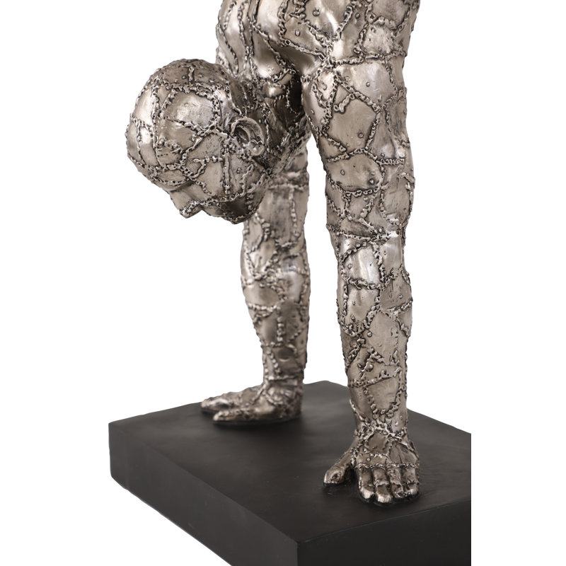 Delma People Statue