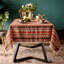 Nappe rectangulaire 152 x 264 cm, en coton à motifs floraux sauvages et pompons, rouge