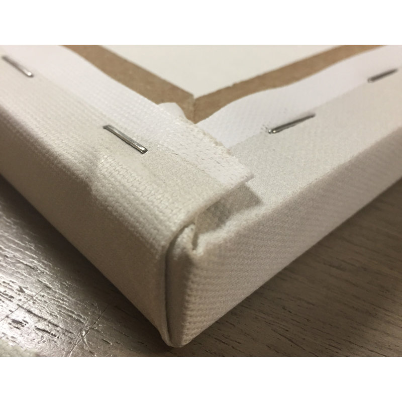 Girafe habillé, Toile tendue, H 14 po x l 11 po x P 0,75 po