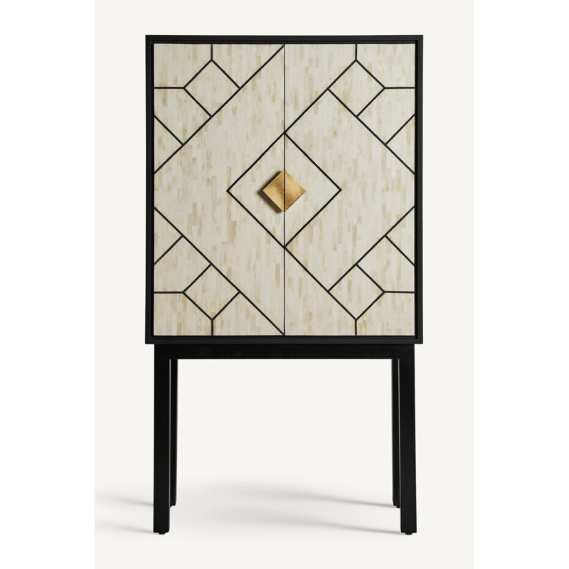 Charmes Cabinet