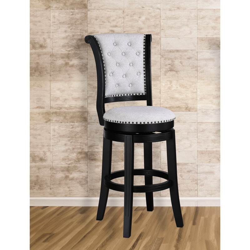 Chaises pivotantes à hauteur de comptoir 2 pièces Bracher, sièges rembourrés et look tendance pour tabourets de pub avec repose-pieds rembourrés