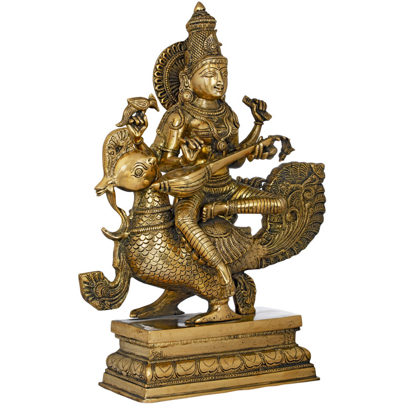 Figurine Sarasvati «The Enchanting Devi Sarasvati» assis sur son paon