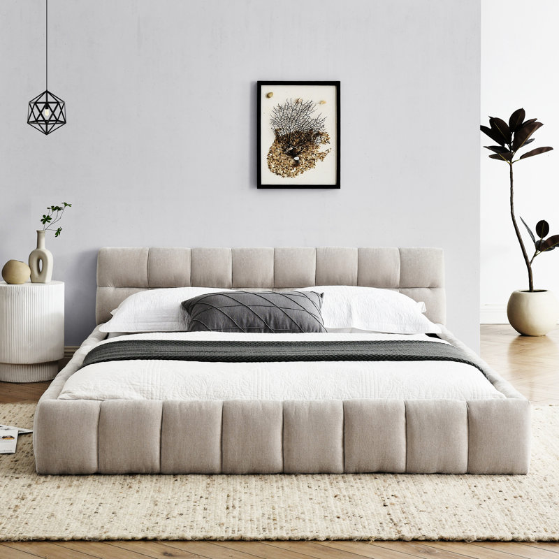 Lit tapissier beige grand avec matériau chenille et structure stable, sans sommier pour la structure de la chambre à coucher, fabrication en tissu confortable, nécessaire