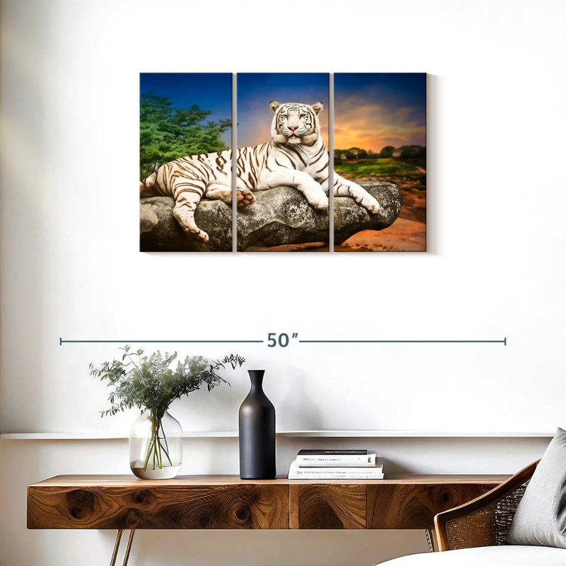 Brampt White Bengal Tiger, 20" H x 33" W