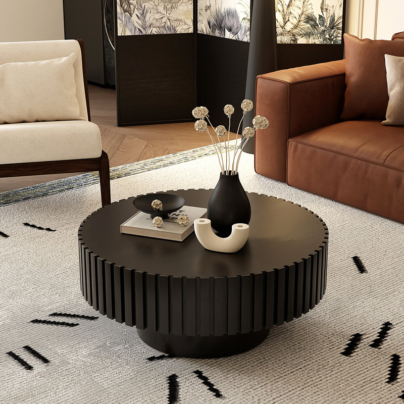 Table basse noire à piédestal rond avec relief fabriqué à la main, Noir