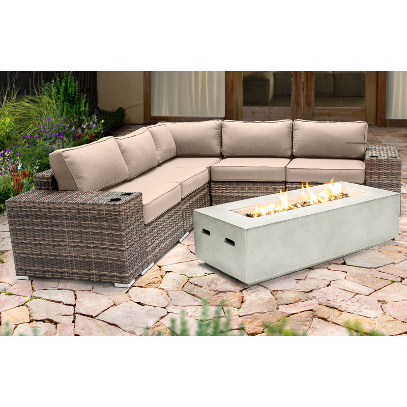 Ensemble de conversation pour 4 personnes avec foyer et coussins Sunbrella Dzheni, Beige